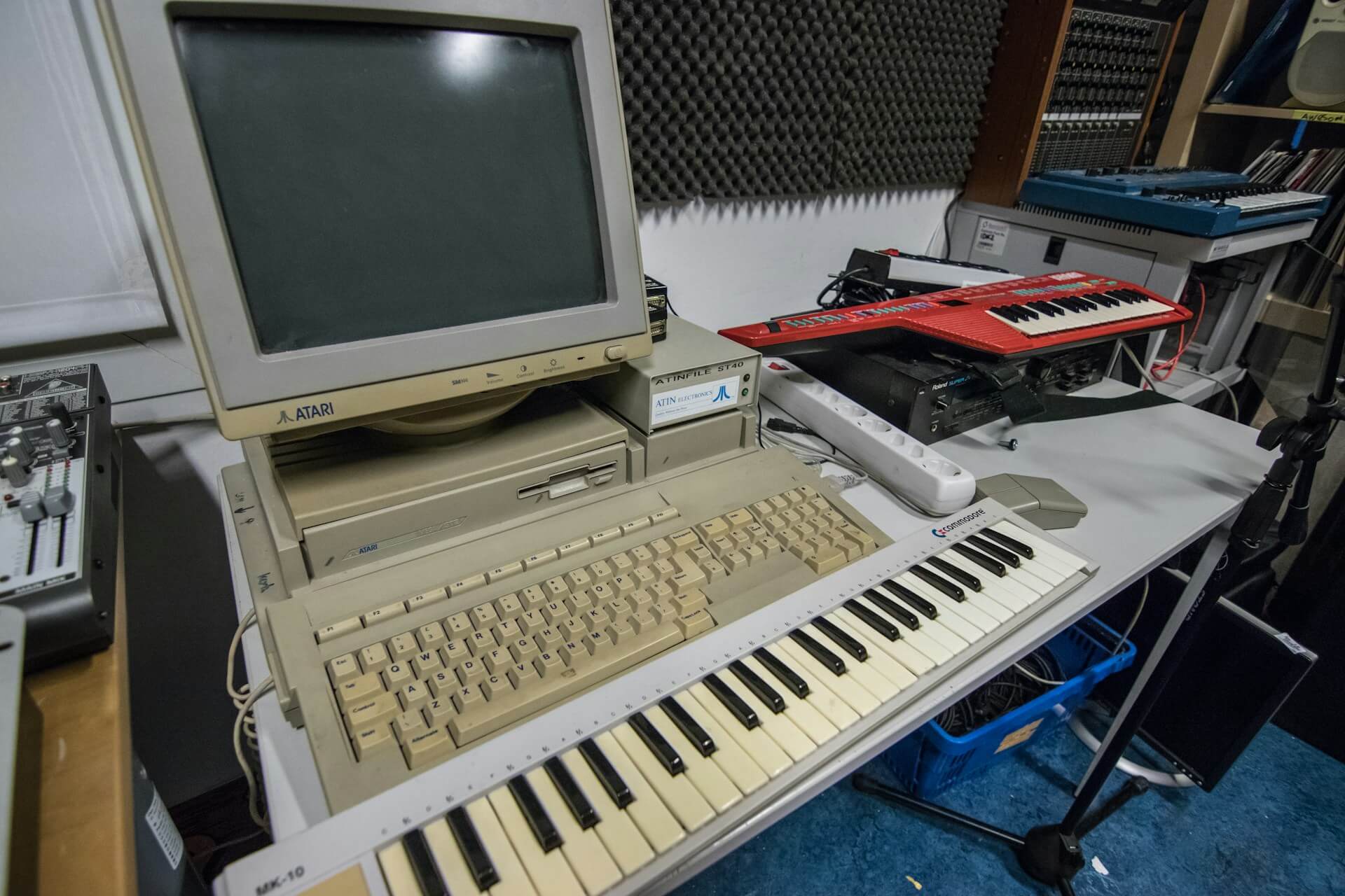 CRT 螢幕（圖源網路）