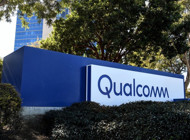 Qualcomm Incorporated (QCOM): Halal Equity with Fragmented Fundamental Signals.