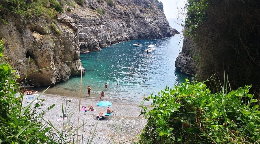 Capolla Cove