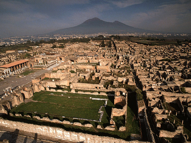 Pompeii walking tour photo 3
