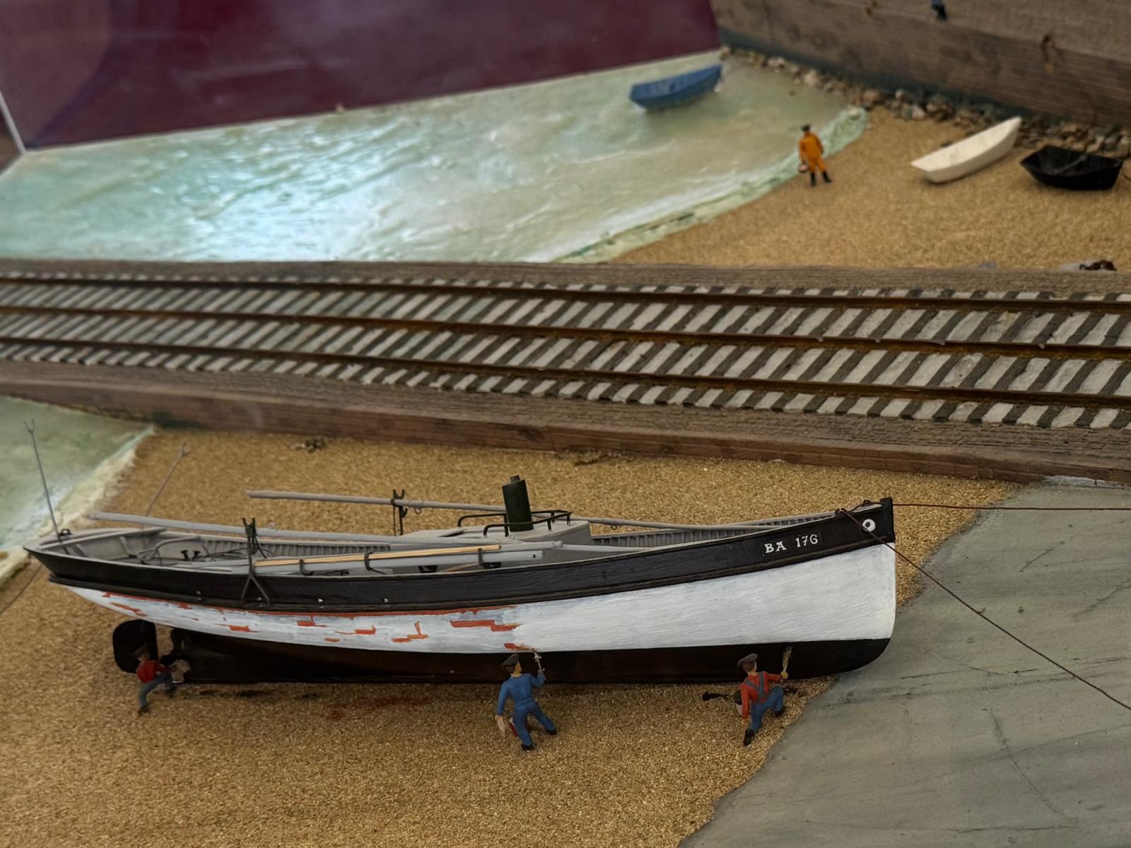 <p style="text-align: center">EXPOSITION DE BATEAUX DE PÊCHE </p><p style="text-align: center">A LA GRILLERIE ST JEAN DE LUZ</p> - Image 5