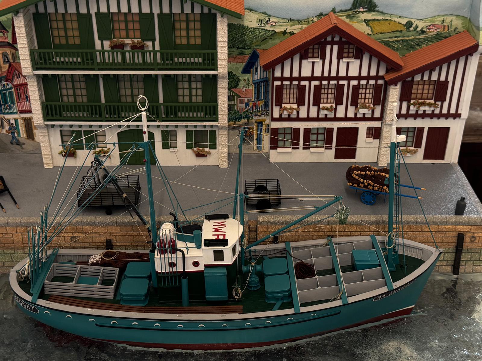 <p style="text-align: center">EXPOSITION DE BATEAUX DE PÊCHE </p><p style="text-align: center">A LA GRILLERIE ST JEAN DE LUZ</p> - Image 9