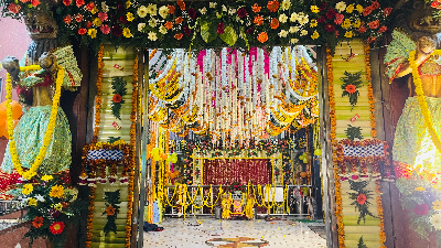 Vrandavan flower decoration 