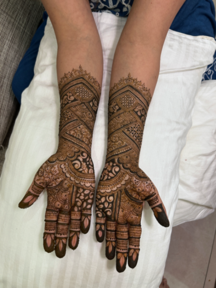 Mehandi by Aleena gallery image