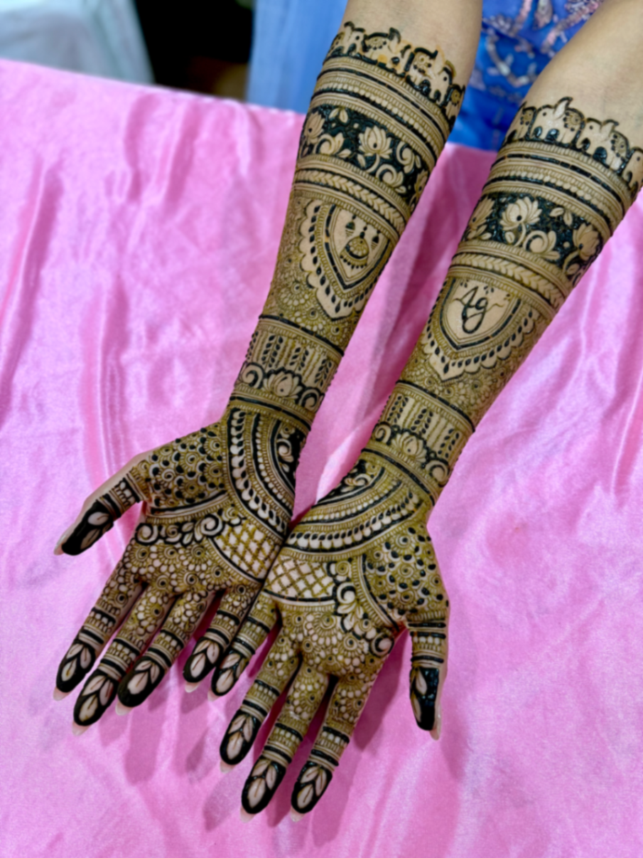 Parvin_mehandhi cover image