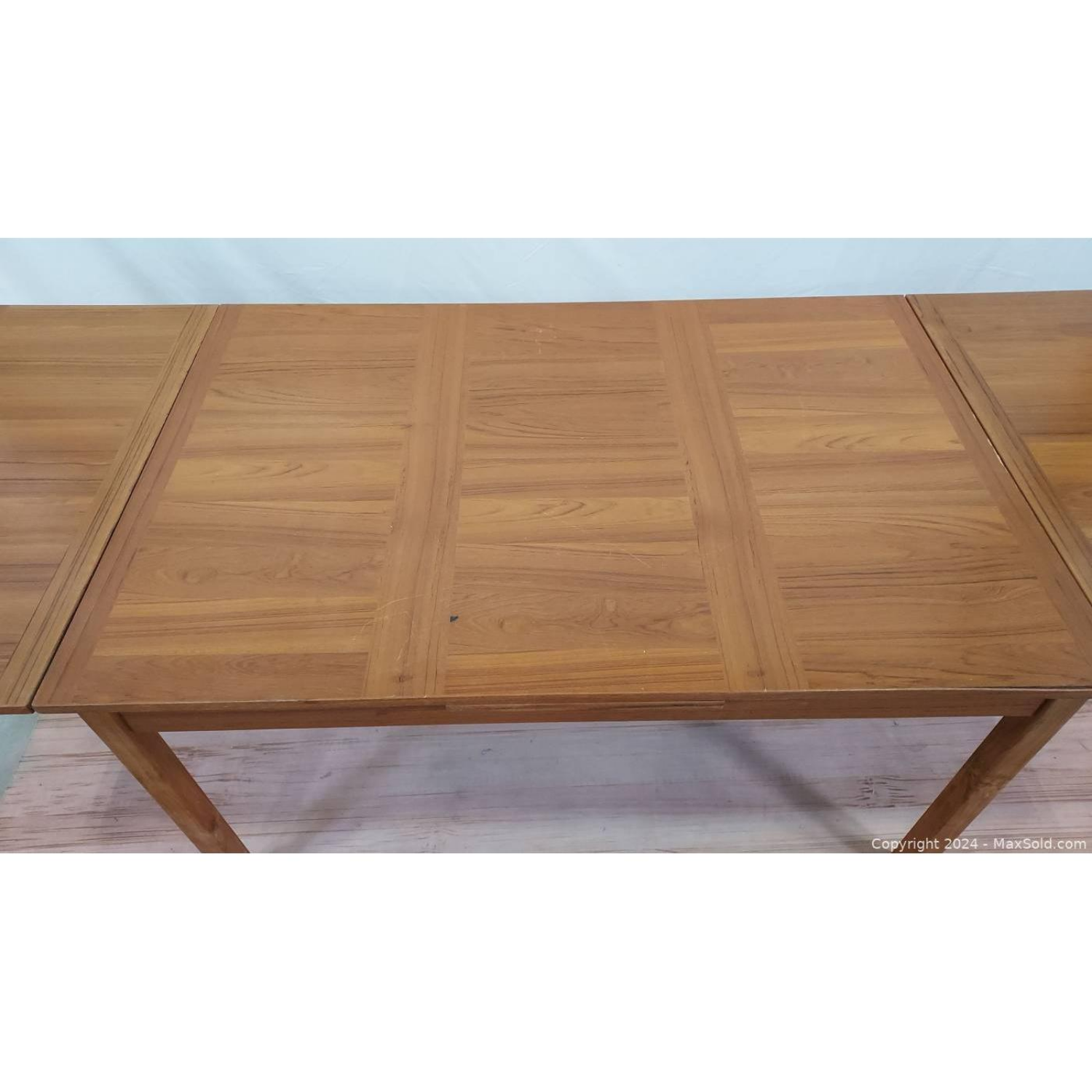Free Delivery - MCM Mid Century Modern Vejle Stole Draw-Leaf Danish Rosewood Dining Table Image #2 | Ivy Store