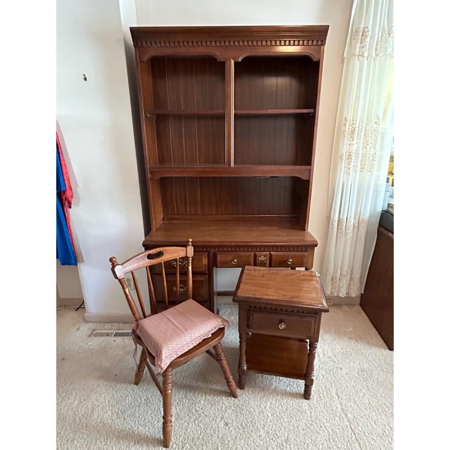 Free Delivery - Bassett Solid Wood Vintage Furniture Set - Hutch, Nightstand, Chair, Desk Image #1 | Ivy Store