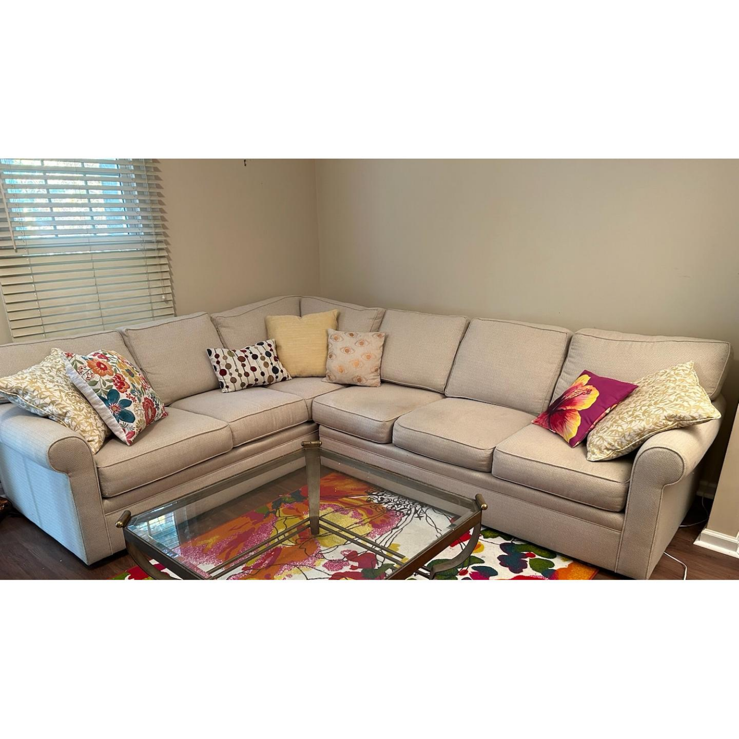 Free Delivery - Sectional Sofa Image #1 | Ivy Store