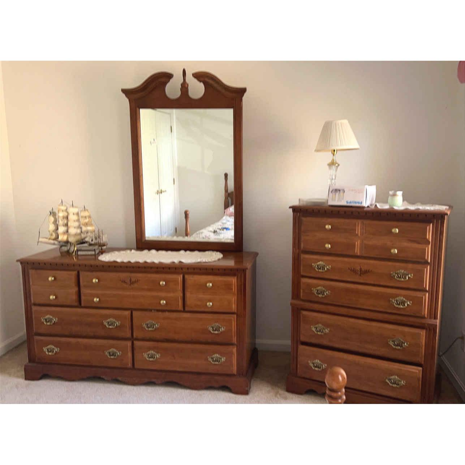 Free Delivery - Broyhill Tall And Low Dresser With Mirror Image #1 | Ivy Store