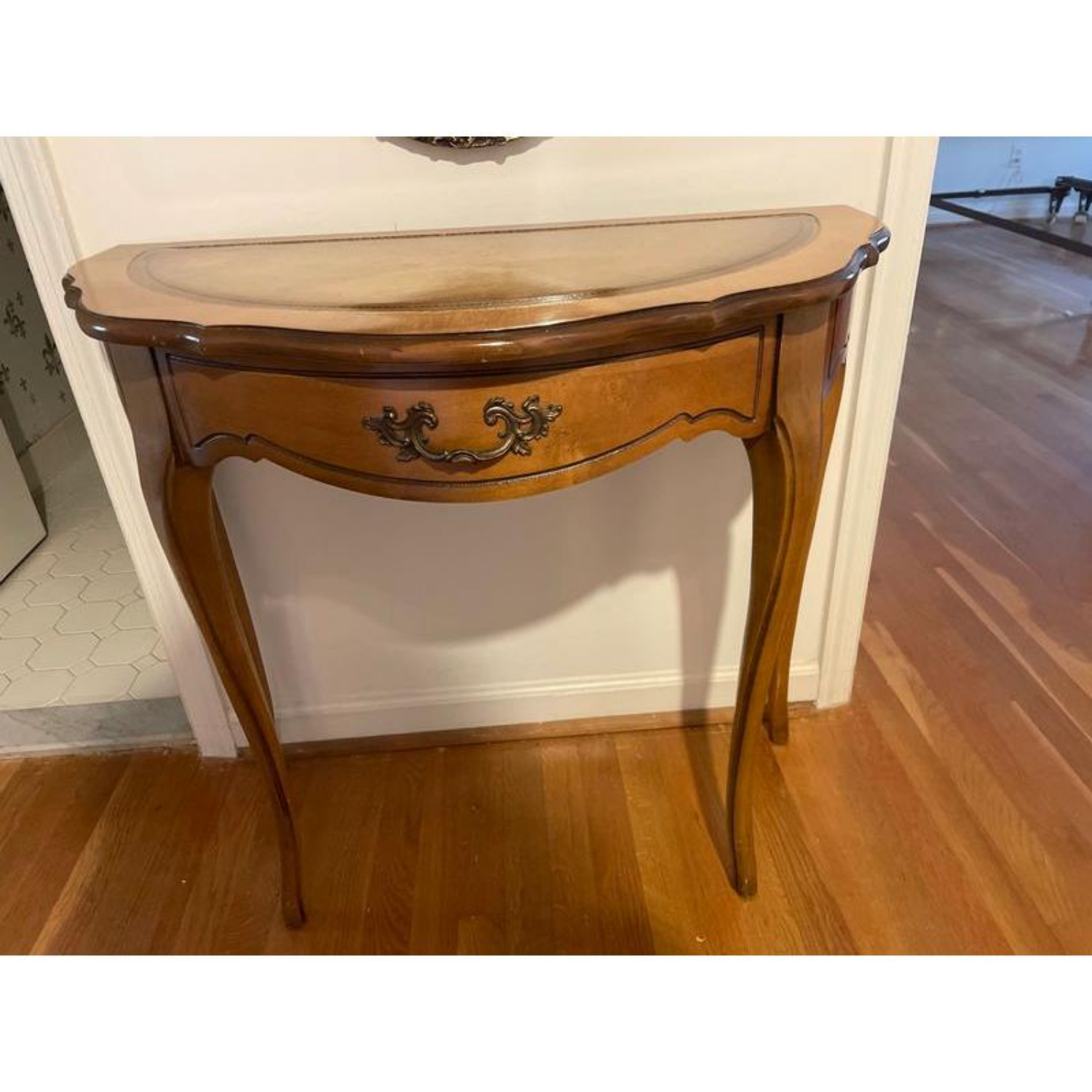 Free Delivery - Inlaid Vintage Wooden Console Table Image #1 | Ivy Store