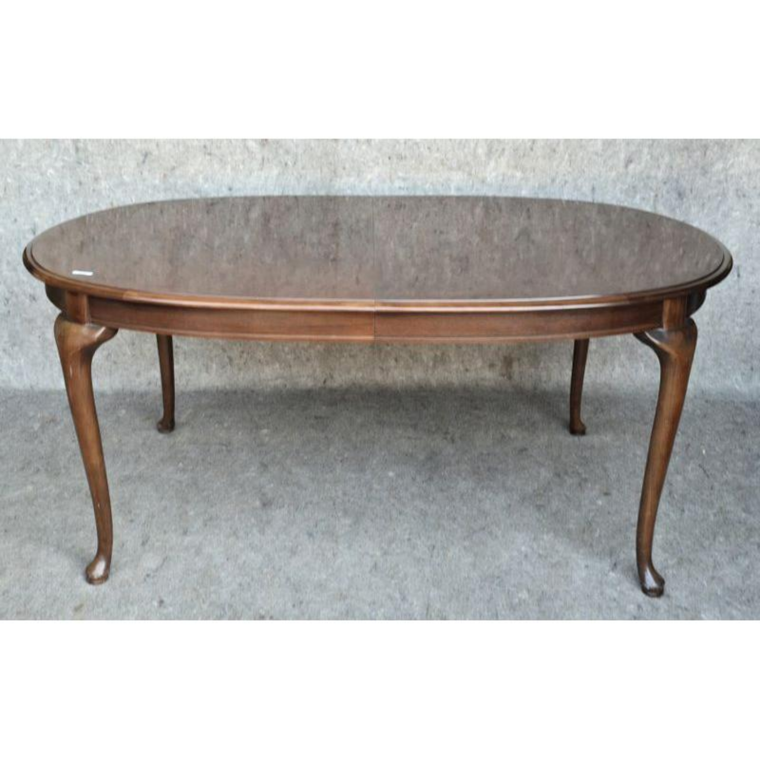 Free Delivery - 20th C THOMASVILLE Wood Dining Table with 2 Extension Leaves Image #2 | Ivy Store