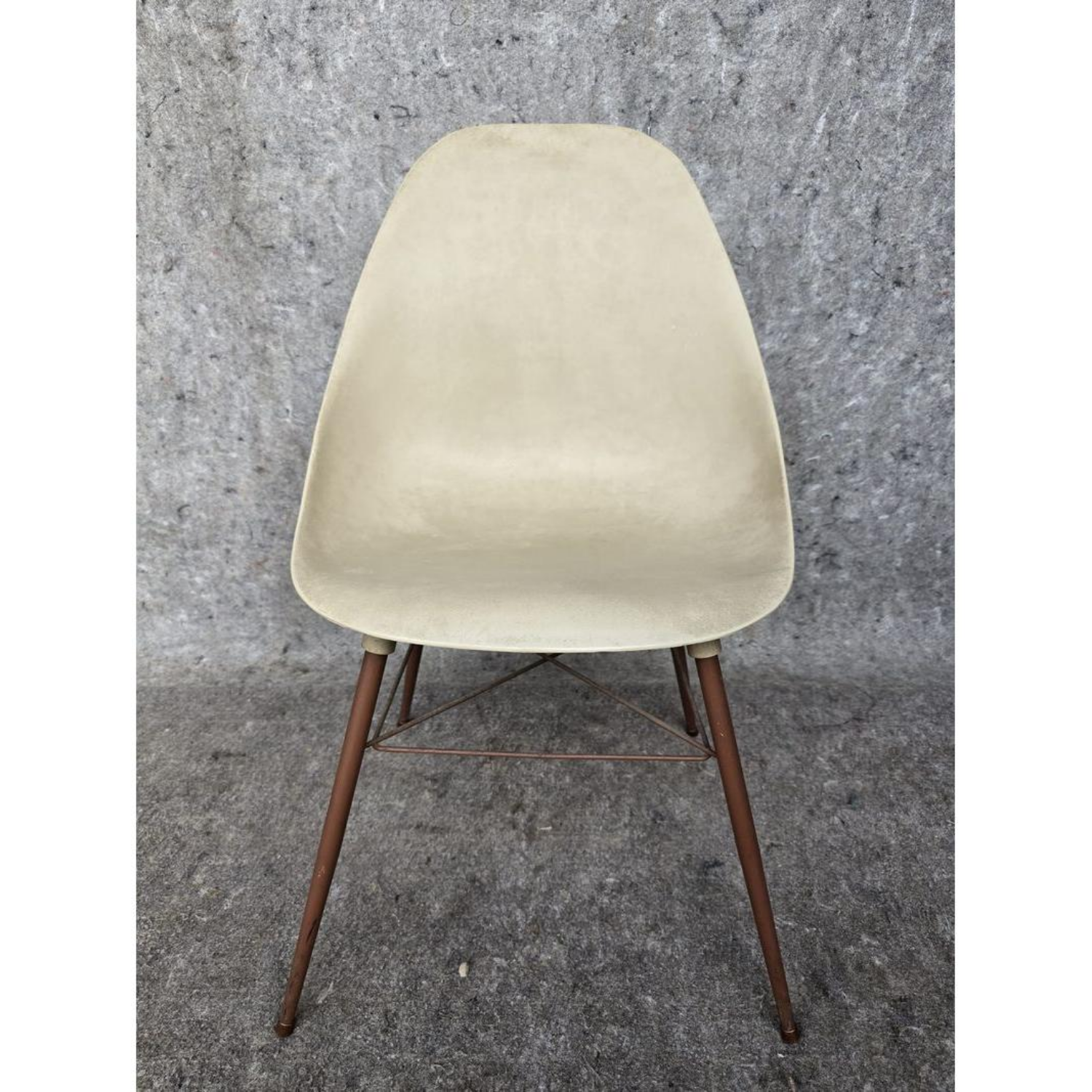 Free Delivery - Vintage HERMAN MILLER STYLE Mid Century Modern MCM Cream Side Chair Image #2 | Ivy Store