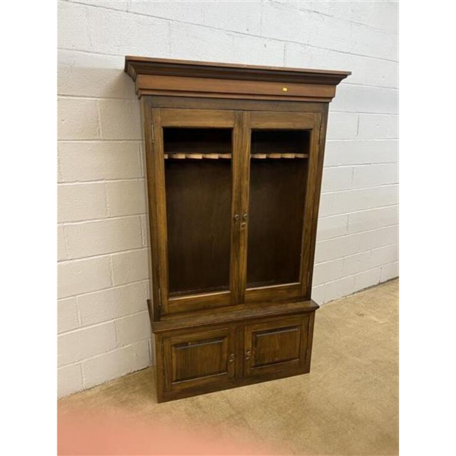 Free Delivery - Vintage Pine 9-Gun Cabinet Gun Storage Display Storage Armoire Image #1 | Ivy Store
