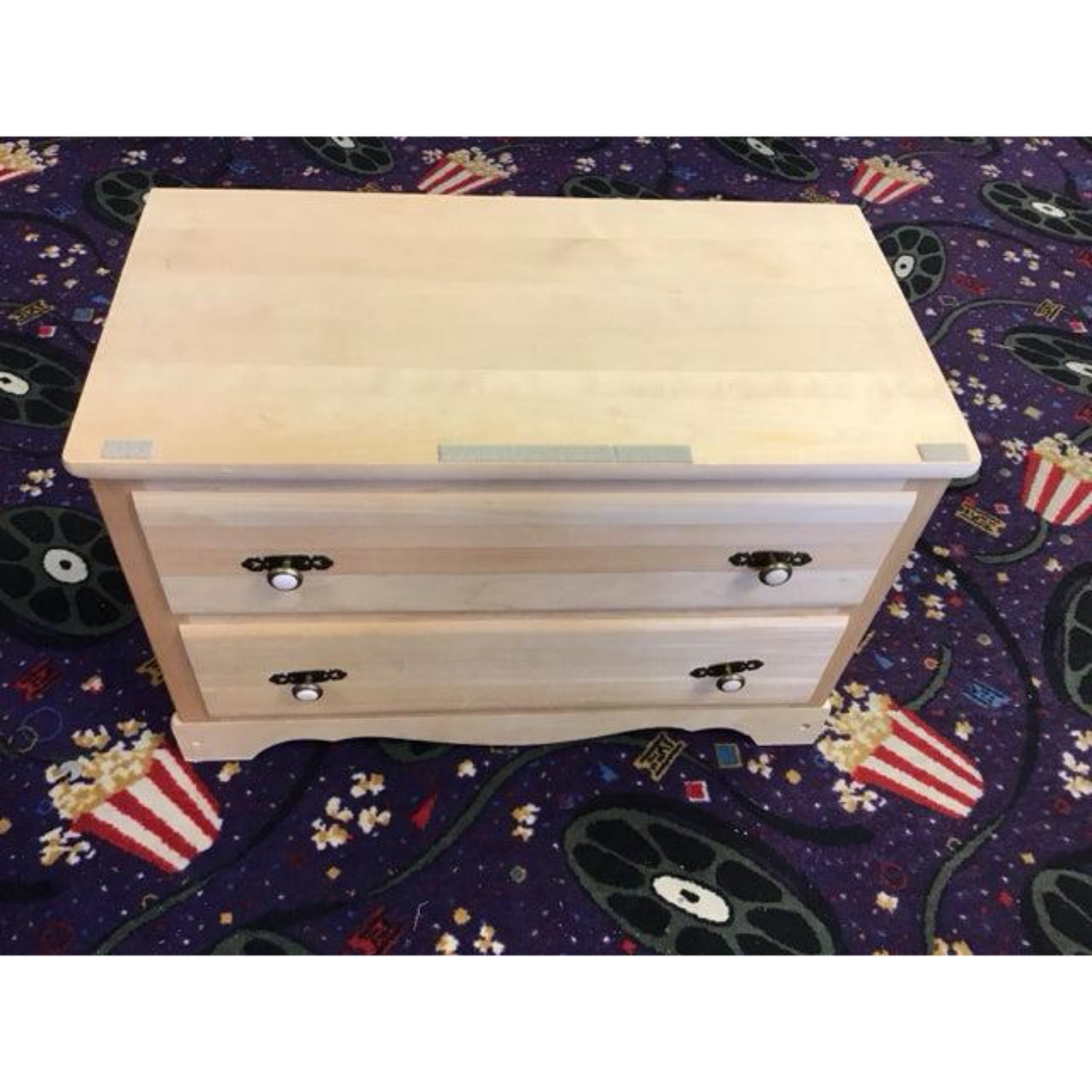 Free Delivery - Toy Chest with Classic Design and Storage Functionality Image #1 | Ivy Store