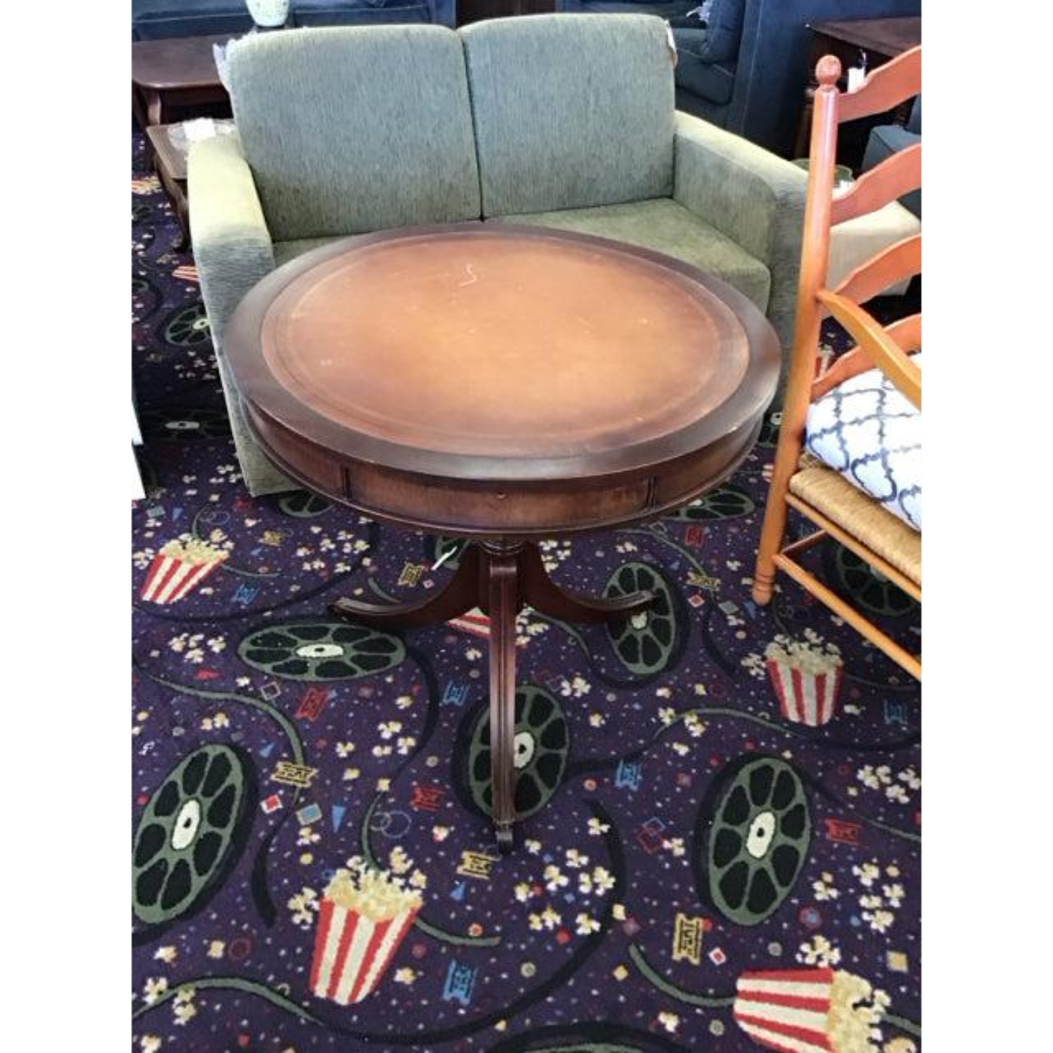 Free Delivery - Antique Round Side Table with Elegant Wood Finish Image #1 | Ivy Store