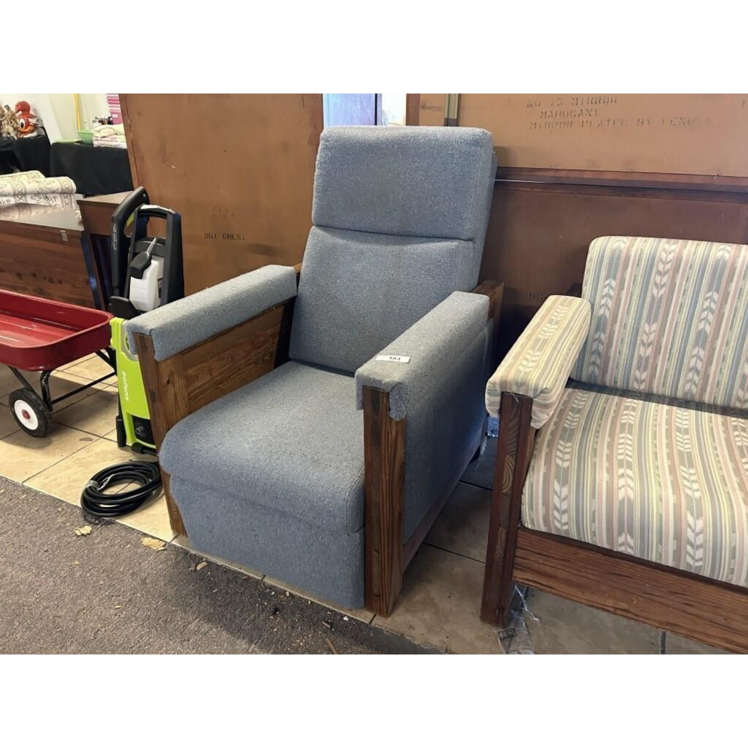 Free Delivery - MCM Mid Century Modern Recliner Chair Armchair Vintage Seating Upholstery Image #2 | Ivy Store
