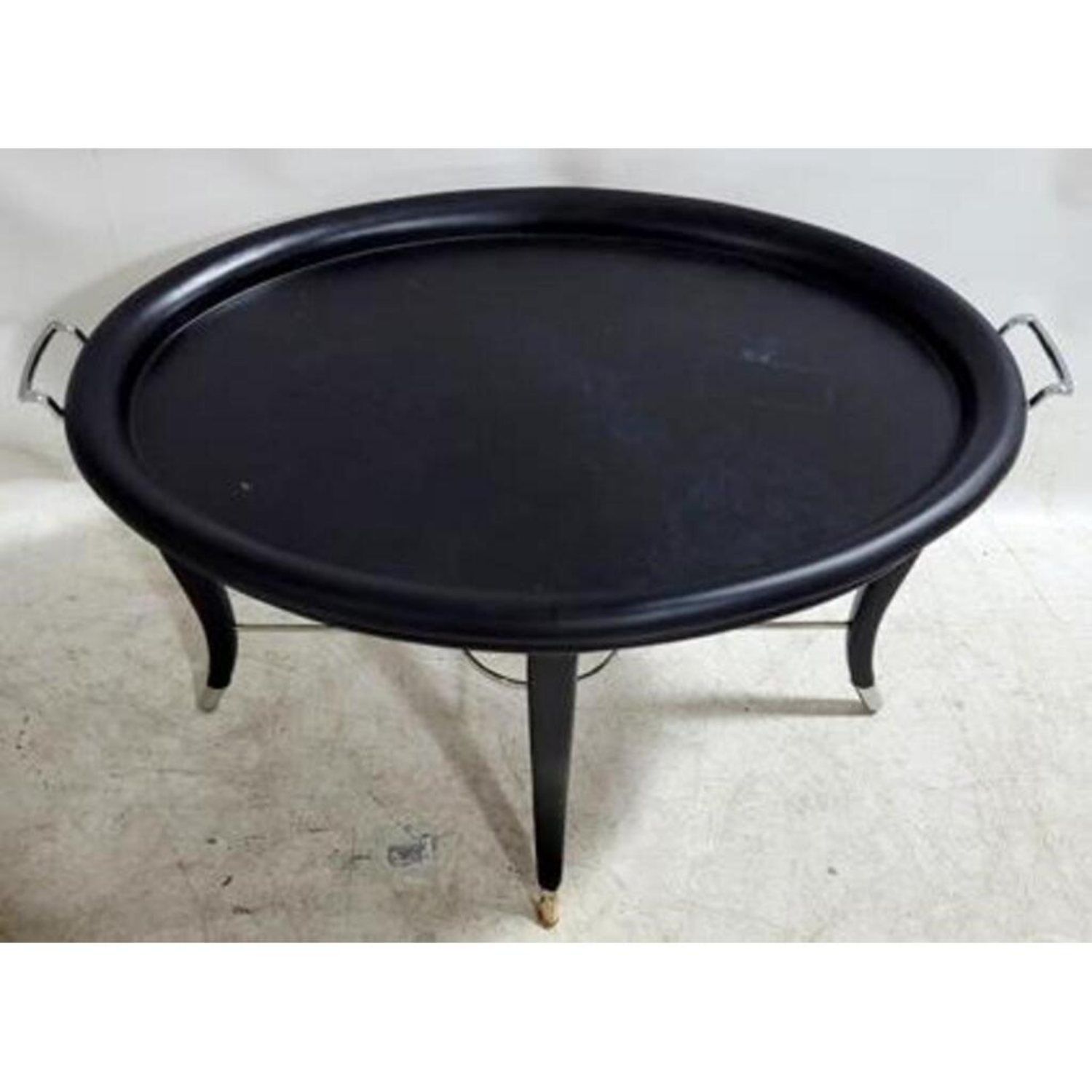 Free Delivery - Vintage Oval Coffee Table - Alden Parkes Black Round Tray Table - Mid Century Modern Cocktail Table - Elegant Living Room Accent Furniture Image #2 | Ivy Store