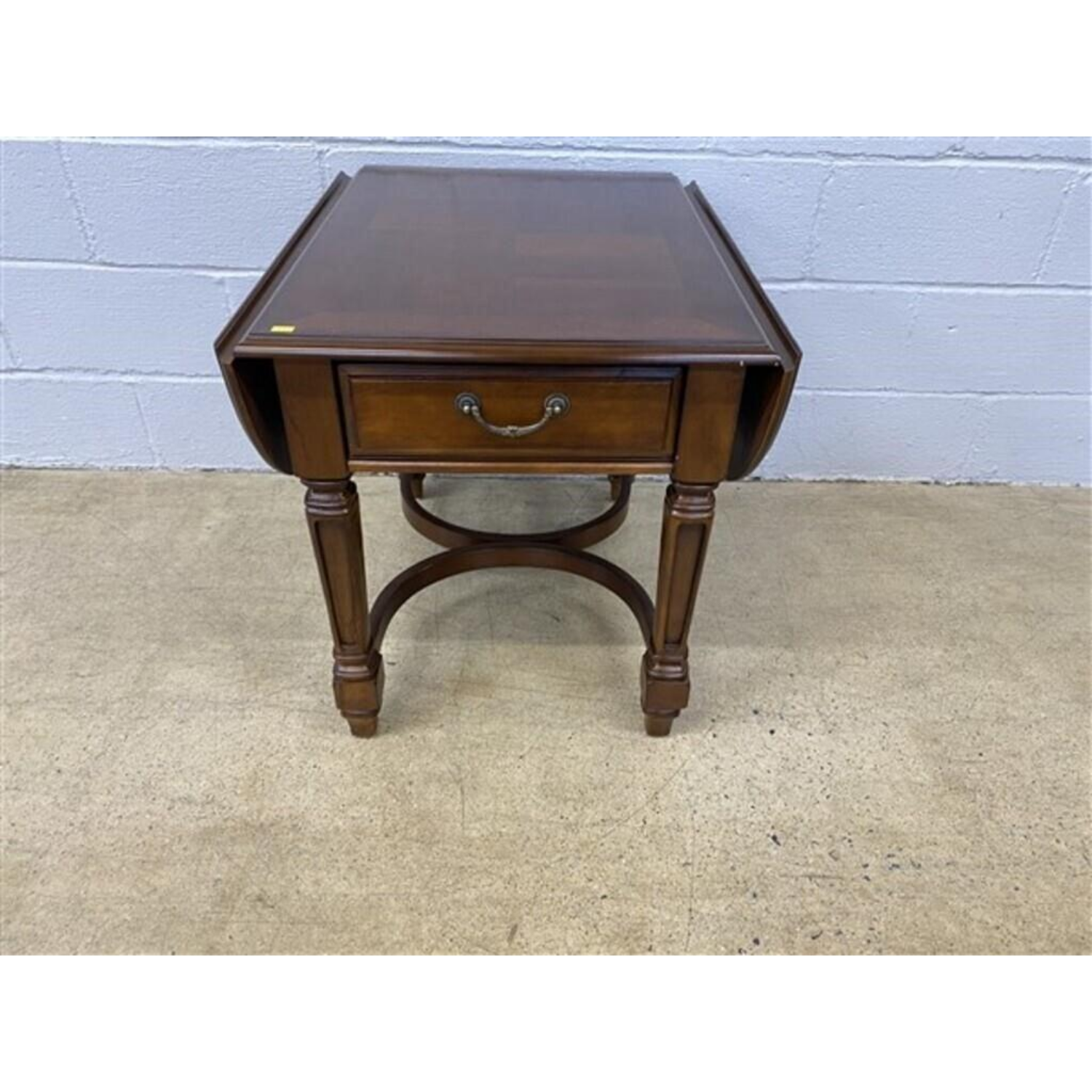 Free Delivery - Vintage Modern Drop Leaf End Table Nightstand with Drawer Image #1 | Ivy Store