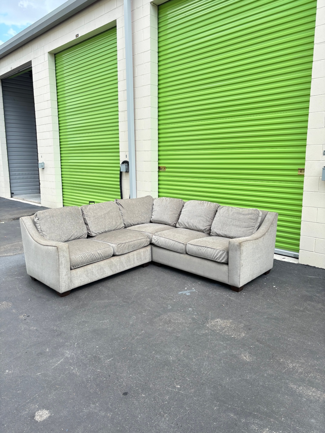 Gray Sectional Sofa Image #1 | Ivy Store