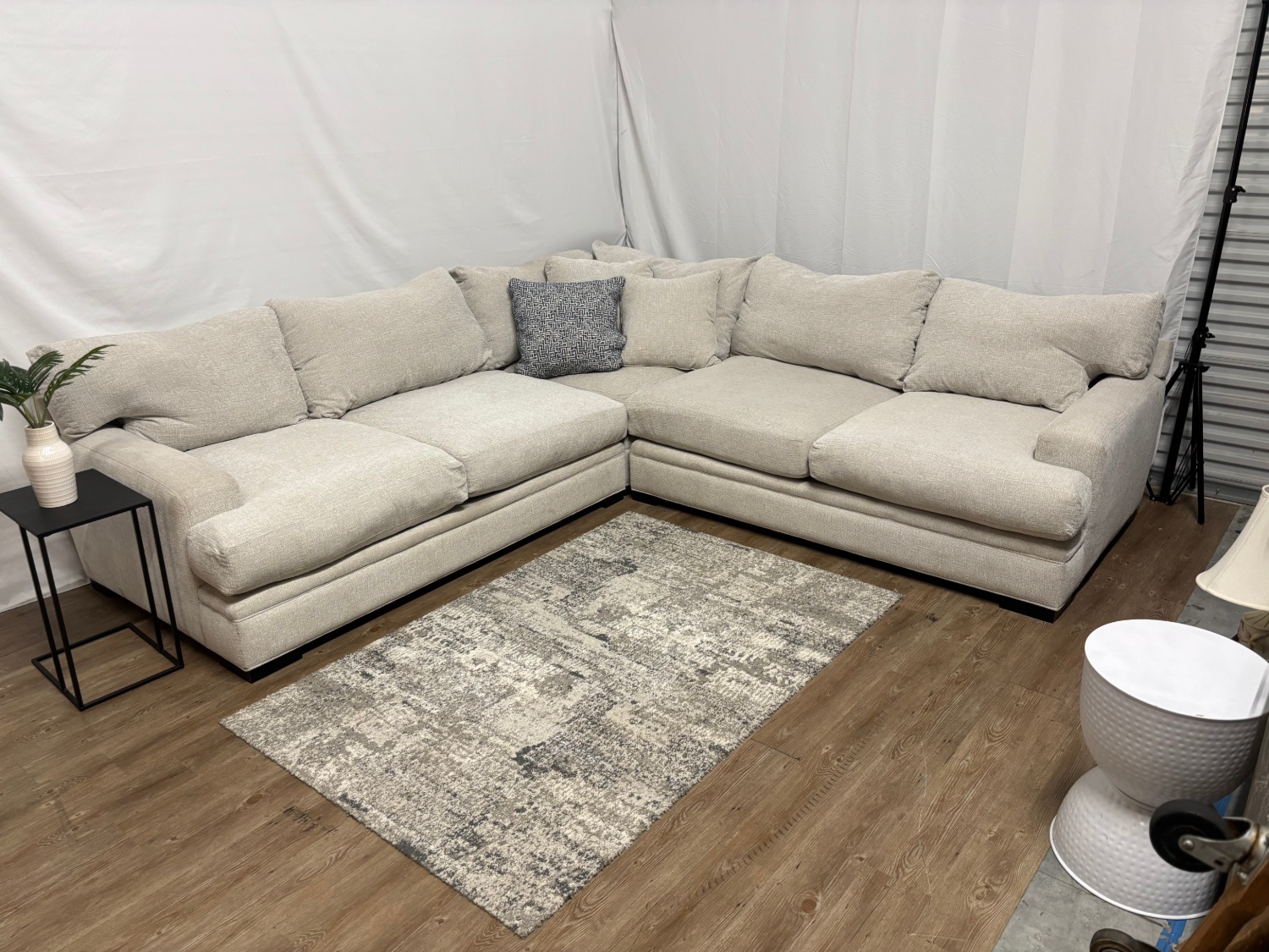 Cindy Crawford White L Sectional Couch image | Ivy Store