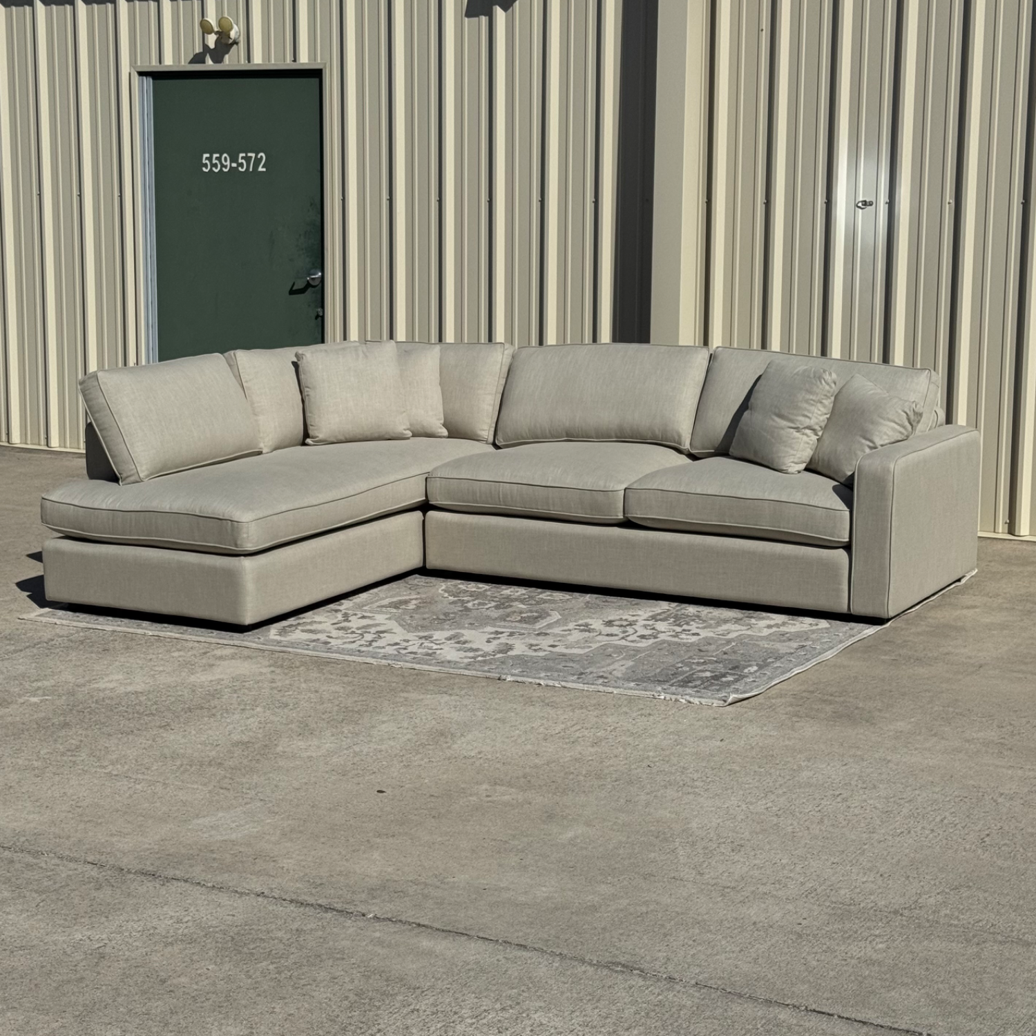 Sloan Sectional Sofa Couch Image #2 | Ivy Store