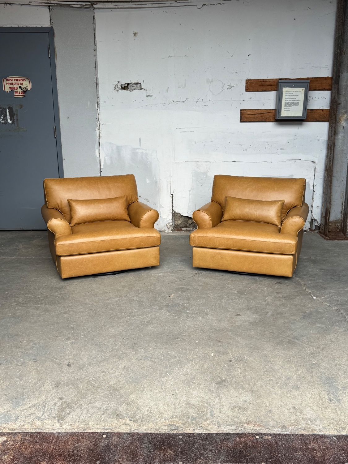 Warm Brown Leather Swivel Chair (Retail $1795) Image #1 | Ivy Store