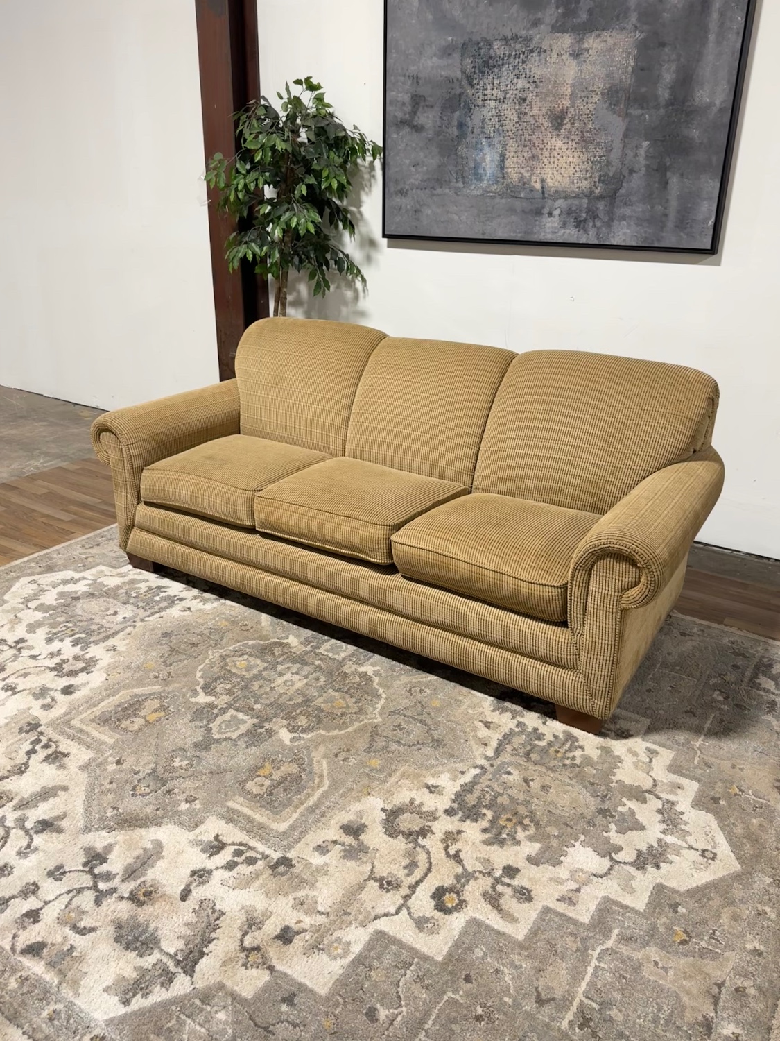 La-Z-Boy Mackenzie Sofa (Retail $2,099) Image #1 | Ivy Store