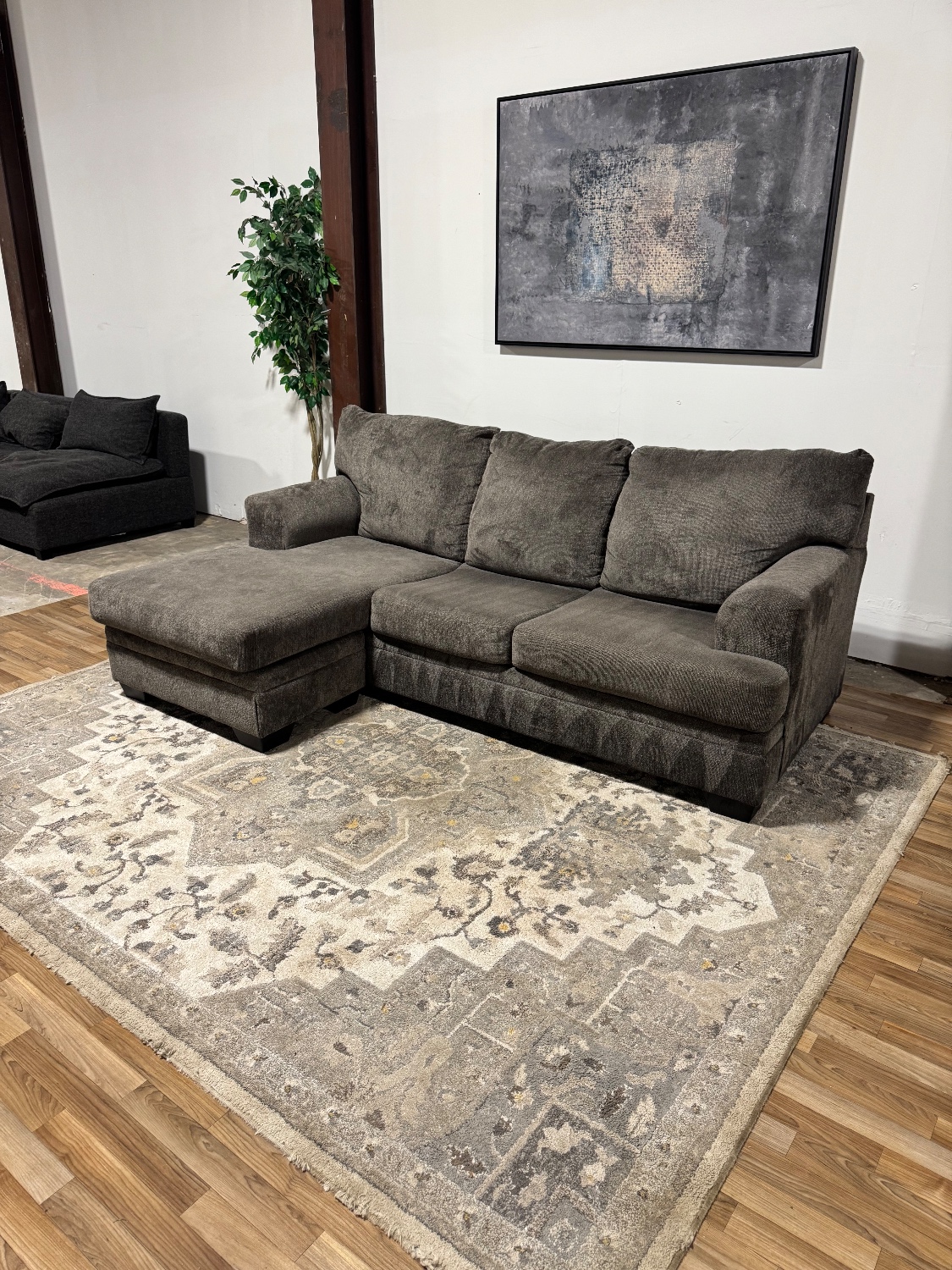 La-Z-Boy Mackenzie Sofa (Retail $2,099) Image #2 | Ivy Store
