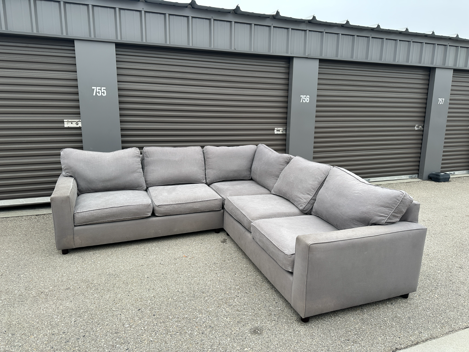 Free Delivery! Pottery Barn Sectional Image #1 | Ivy Store
