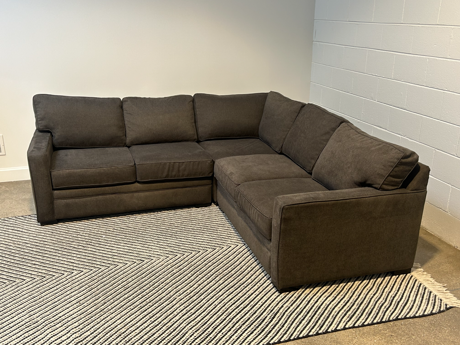 🛋️ Macy's 3-Piece Sectional Couch in Charcoal 🛻 Delivery Available image | Ivy Store