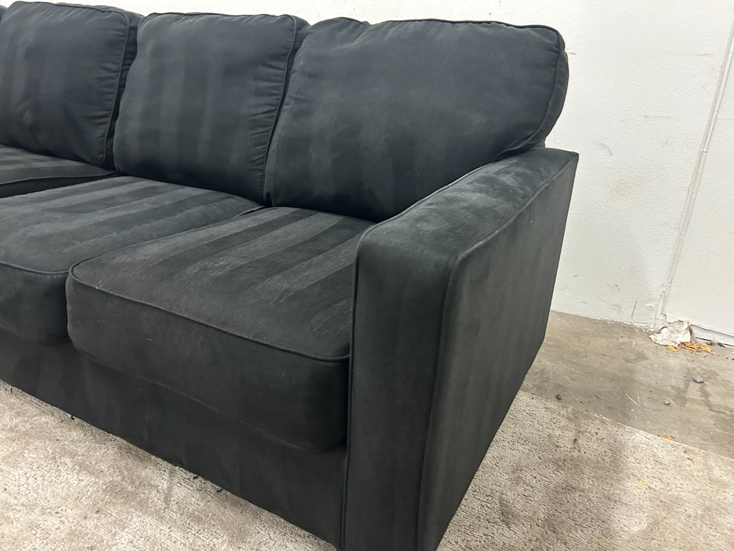 Beautiful Refurbished 🧼 Ashley's Sectional Couch - Delivery Available! Image #2 | Ivy Store