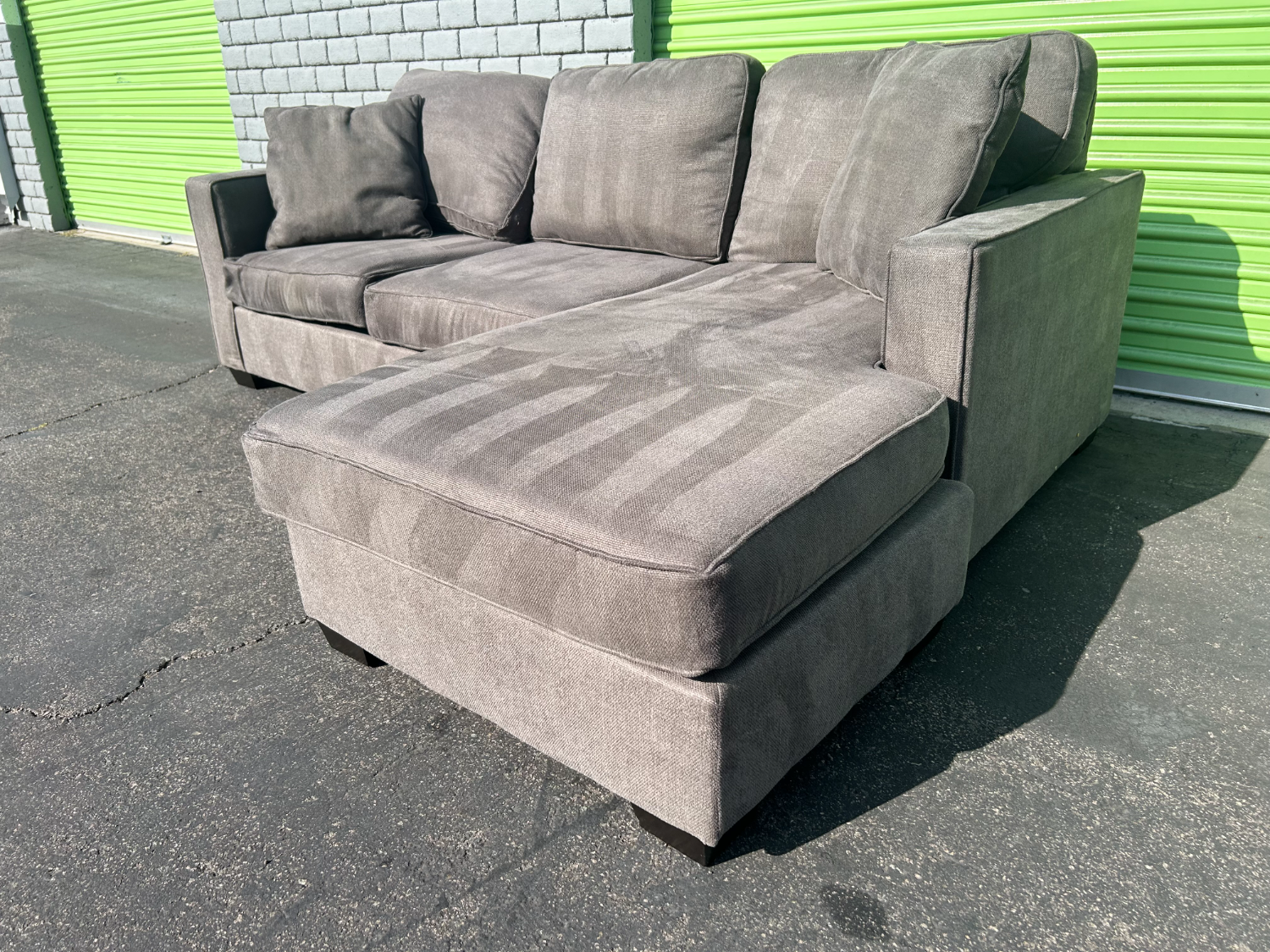 Beautiful Refurbished 🧼 Microfiber Reversible Sectional Couch - Delivery Available! Image #2 | Ivy Store