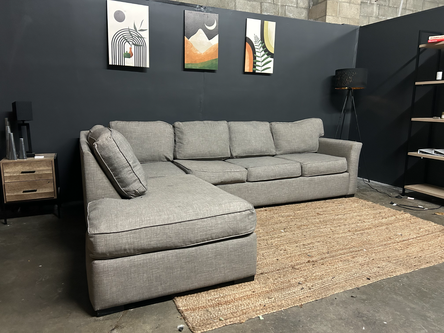 Beautiful Refurbished 🧼 Living Spaces Sectional Couch - Delivery Available! Image #1 | Ivy Store