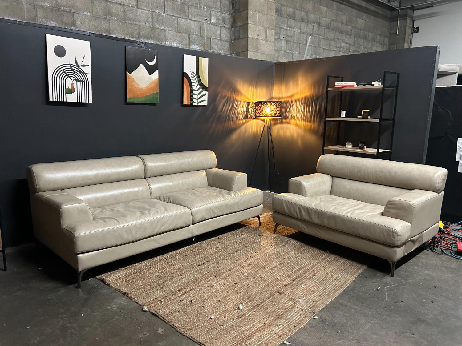Gorgeous Genuine Leather Couch and Loveseat Set - Delivery Available! Image #1 | Ivy Store