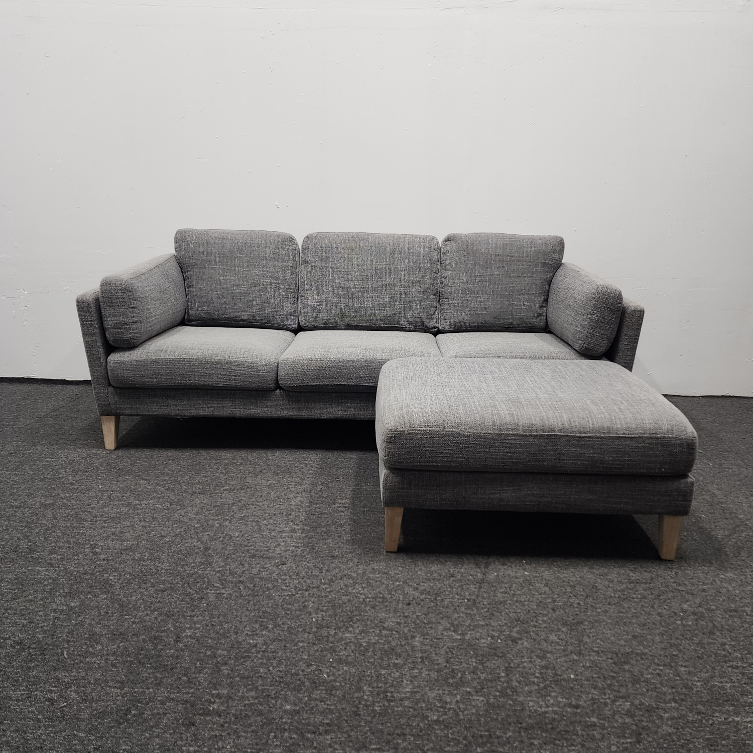 (45% OFF) Noelle Graphite Woven Sectional Sofa w/Ottoman FREE DELIVERY image | Ivy Store