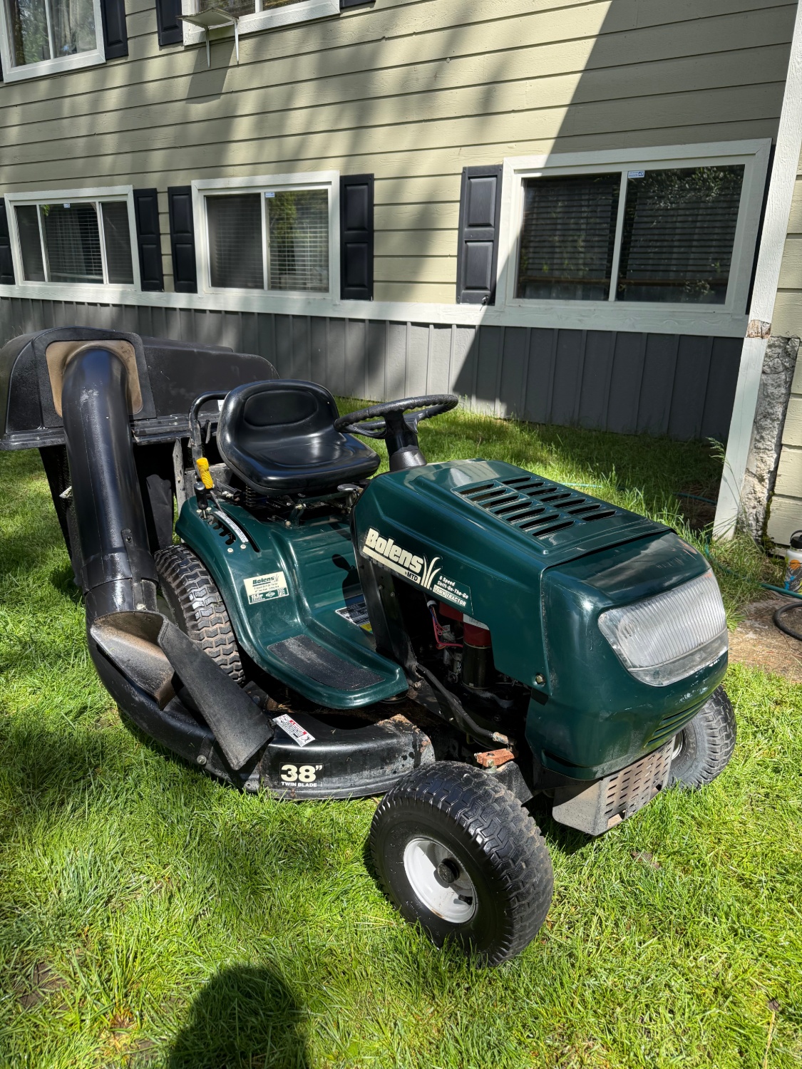 Troy-Bilt Riding Lawn Mower With Bagger image | Ivy Store