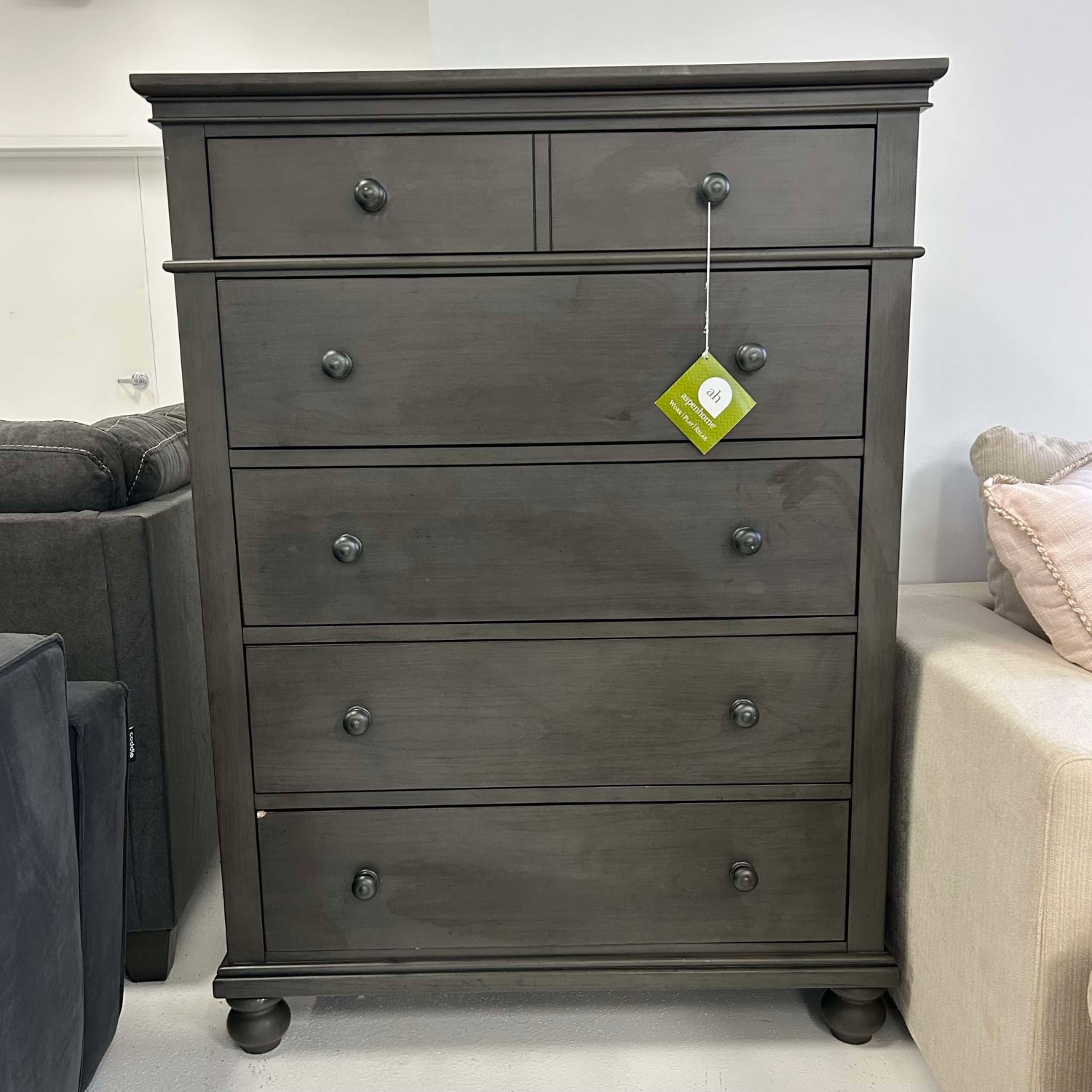 Aspen Home Oxford Collection 5 Drawer Dresser 🚛FREE DELIVERY AVAILABLE Image #1 | Ivy Store