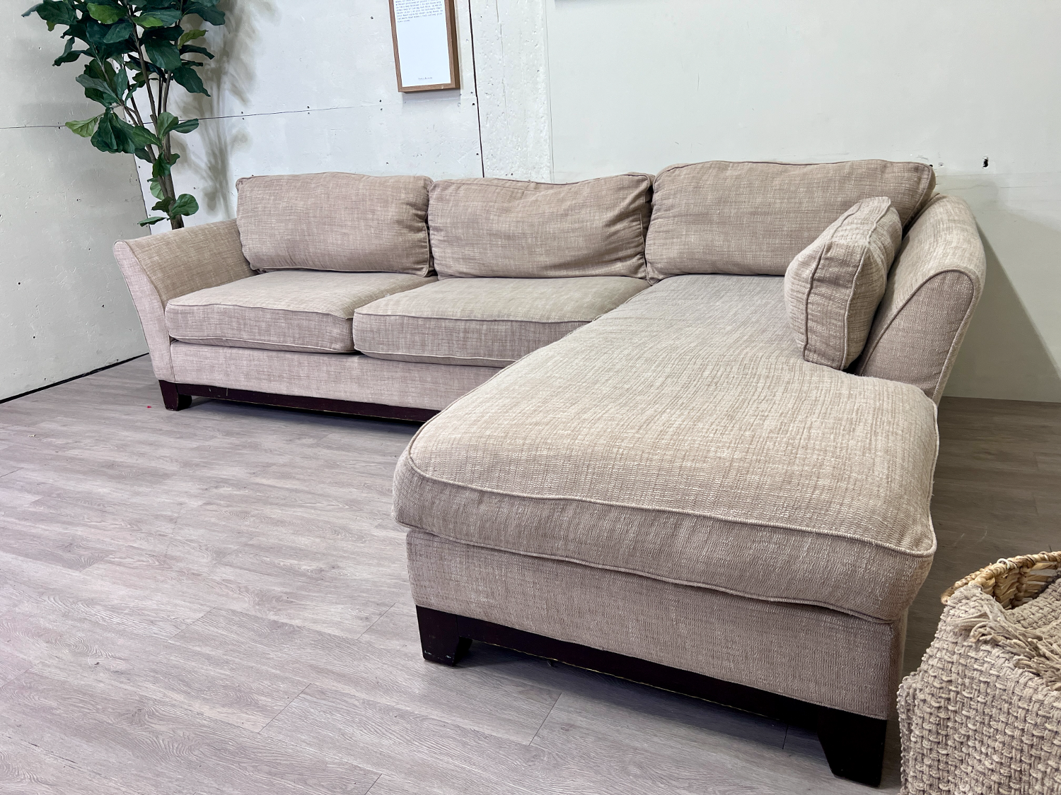 FREE DELIVERY! 🚚 - La-Z-Boy Cream MCM Sectional Couch with Chaise image | Ivy Store