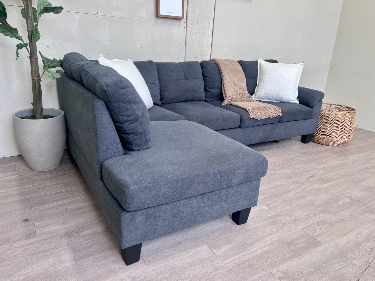 FREE DELIVERY! 🚚 - Blueish Gray Modern Tufted Sectional Couch with Chaise Image #1 | Ivy Store