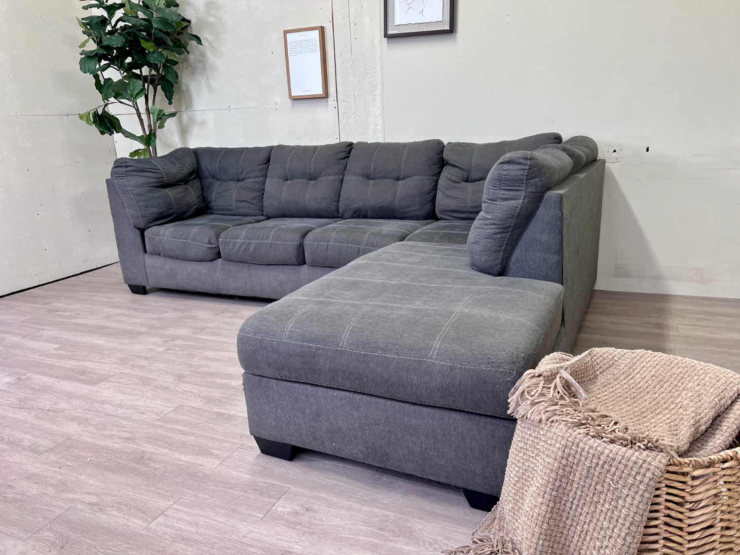 FREE DELIVERY! 🚚 - Ashley’s Furniture Gray Modern Tufted Sectional Couch with Chaise image | Ivy Store
