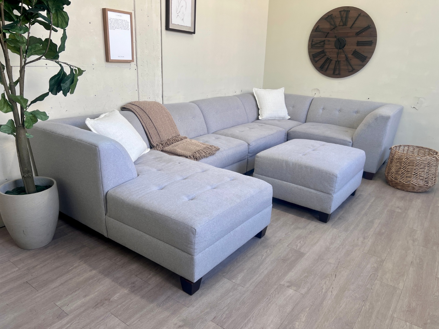 FREE DELIVERY! 🚚 - Light Gray Modular Tufted Modern U Sectional Couch with Chaise & Ottoman Image #1 | Ivy Store