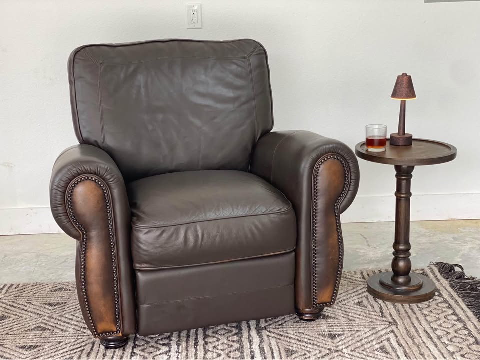 All Leather Club Chair/Recliner image | Ivy Store