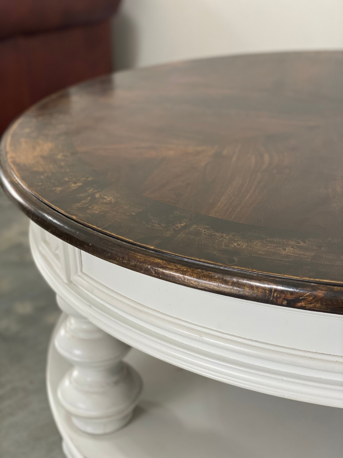 Large Farmhouse Coffee Table 44" Round Image #2 | Ivy Store