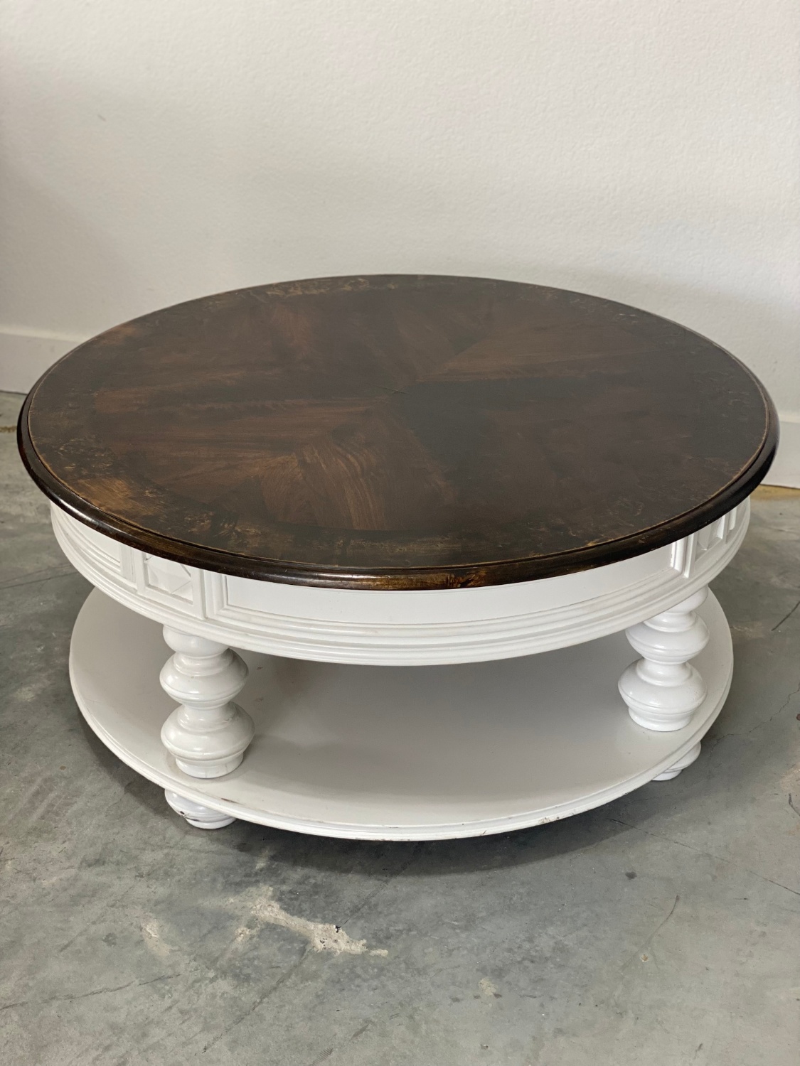 Large Farmhouse Coffee Table 44" Round Image #1 | Ivy Store