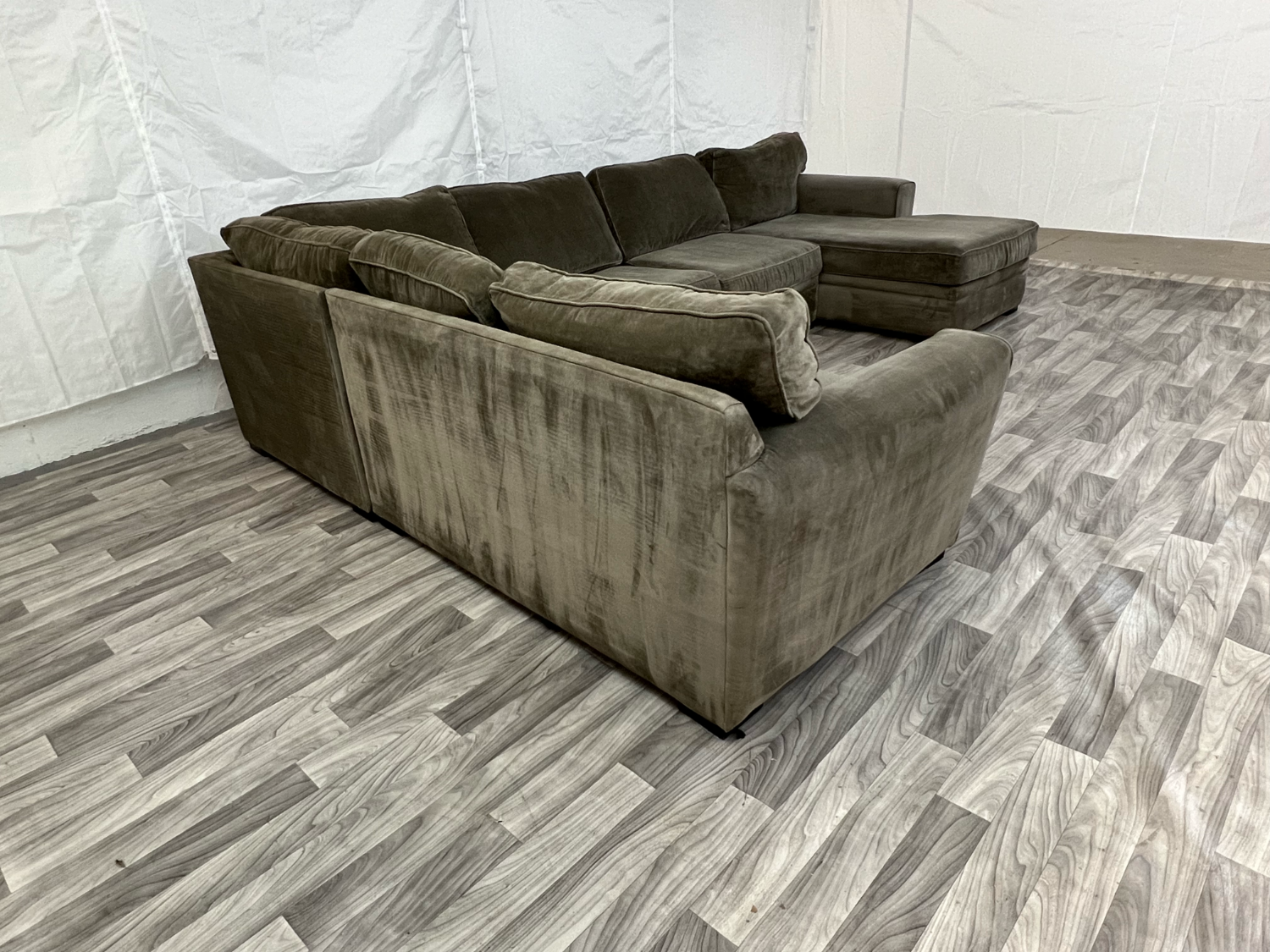 ( Free Delivery ) Raymour & Flanigan Artemis Large Gray Sectional Couch Image #2 | Ivy Store