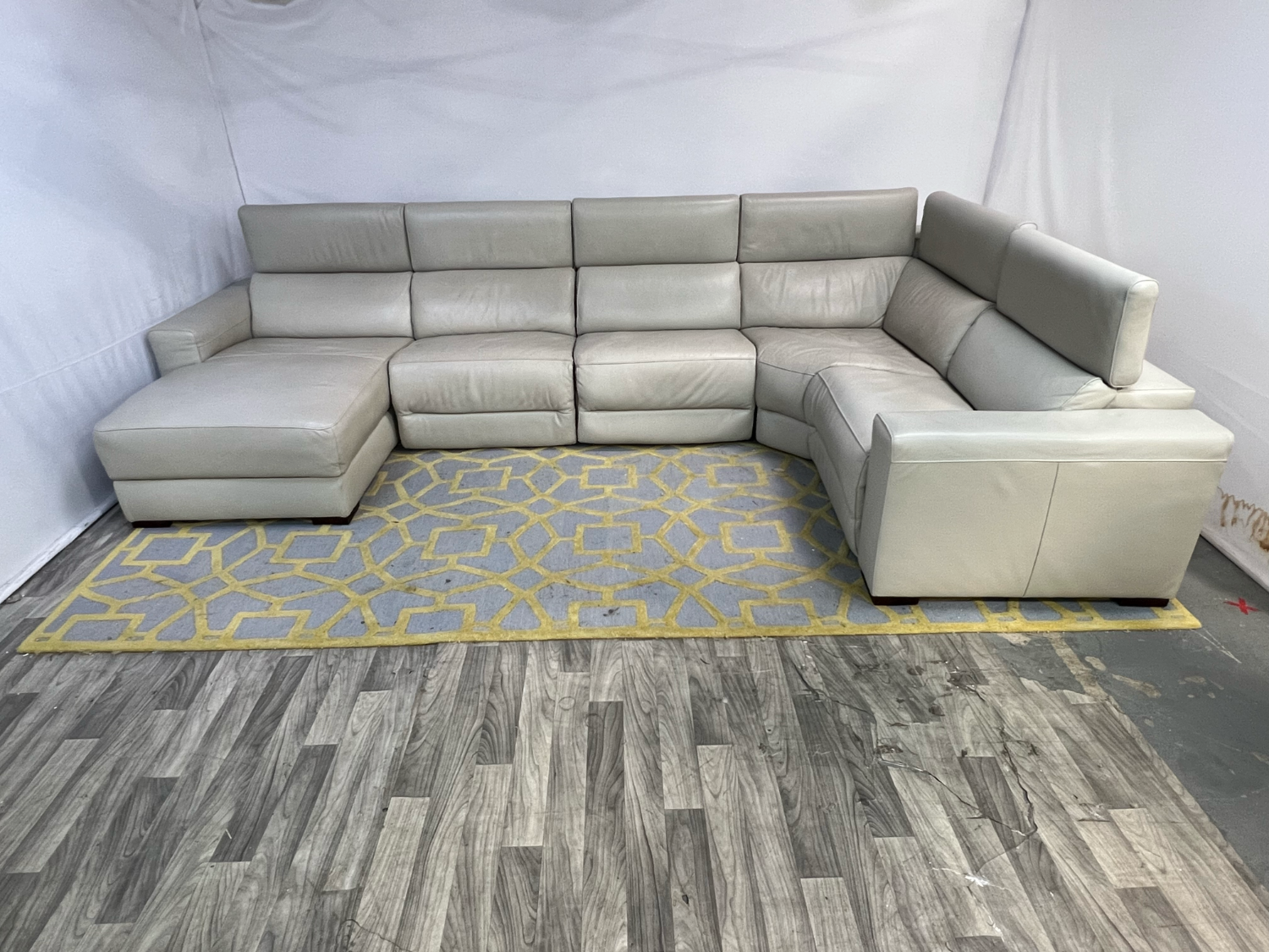 ( Delivery Available ) Macys Leather Light Gray Sectional Couch Recliner image | Ivy Store