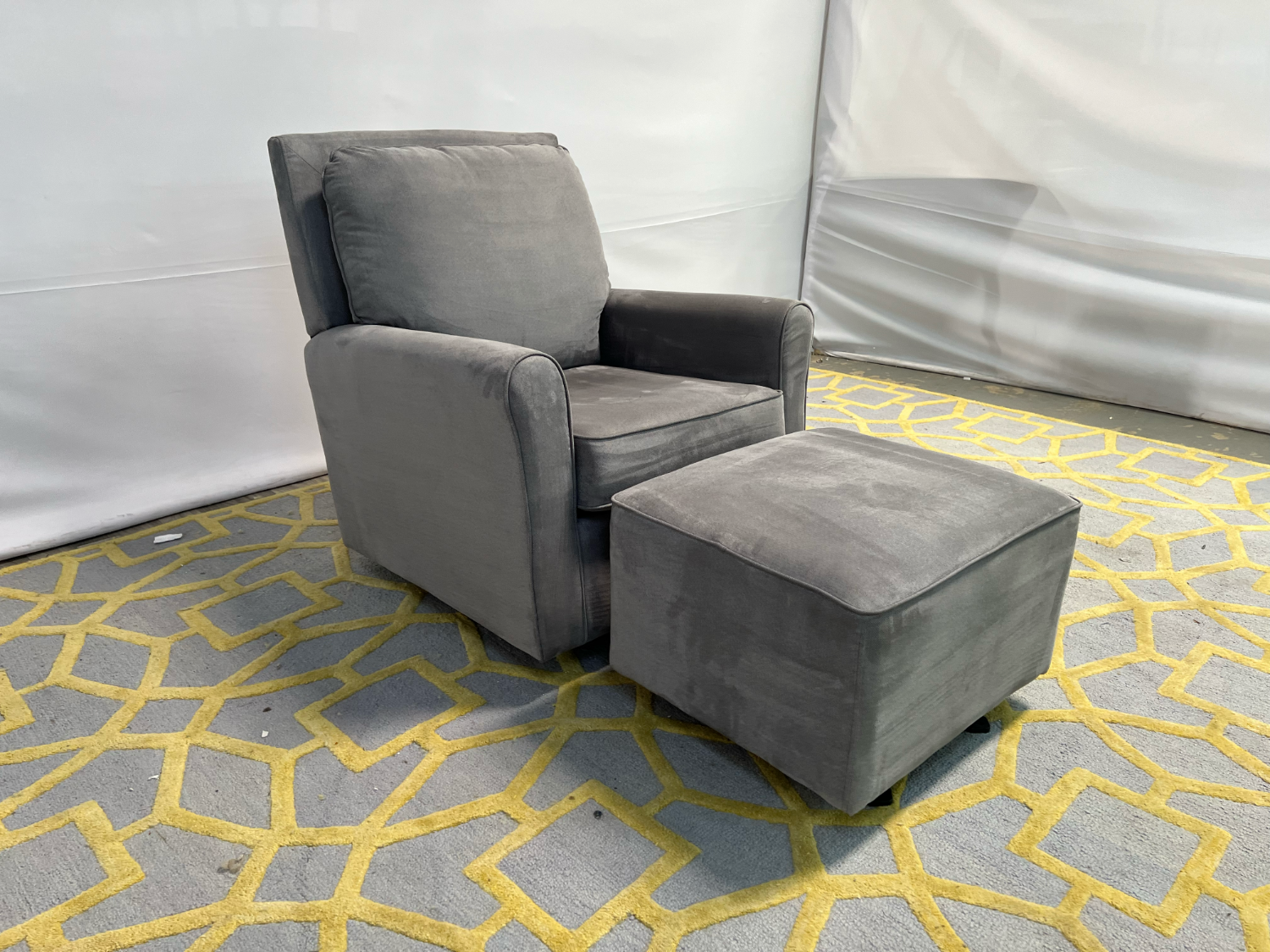 ( Delivery Available ) Abbyson Shiloh Rocking Chair and Ottoman Image #2 | Ivy Store