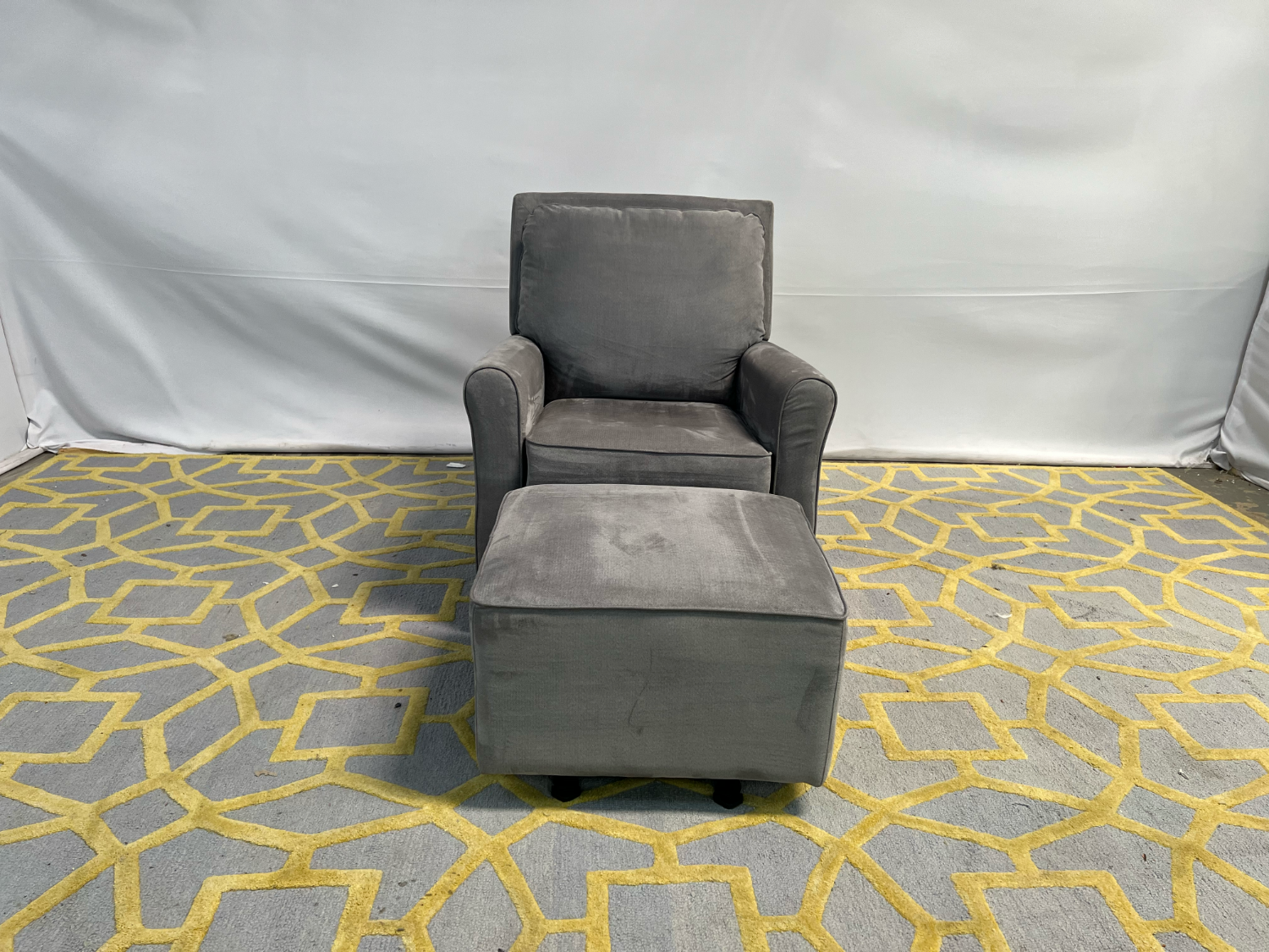( Delivery Available ) Abbyson Shiloh Rocking Chair and Ottoman Image #1 | Ivy Store