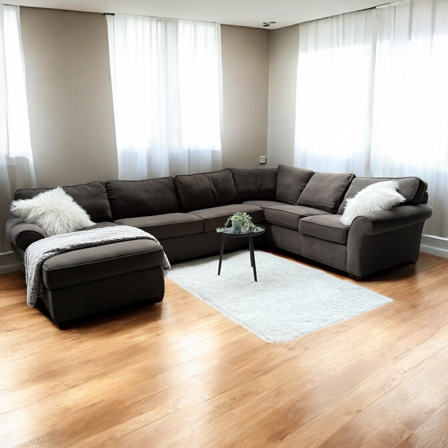 Large Sectional - 🛋️ Free Delivery!  Image #1 | Ivy Store