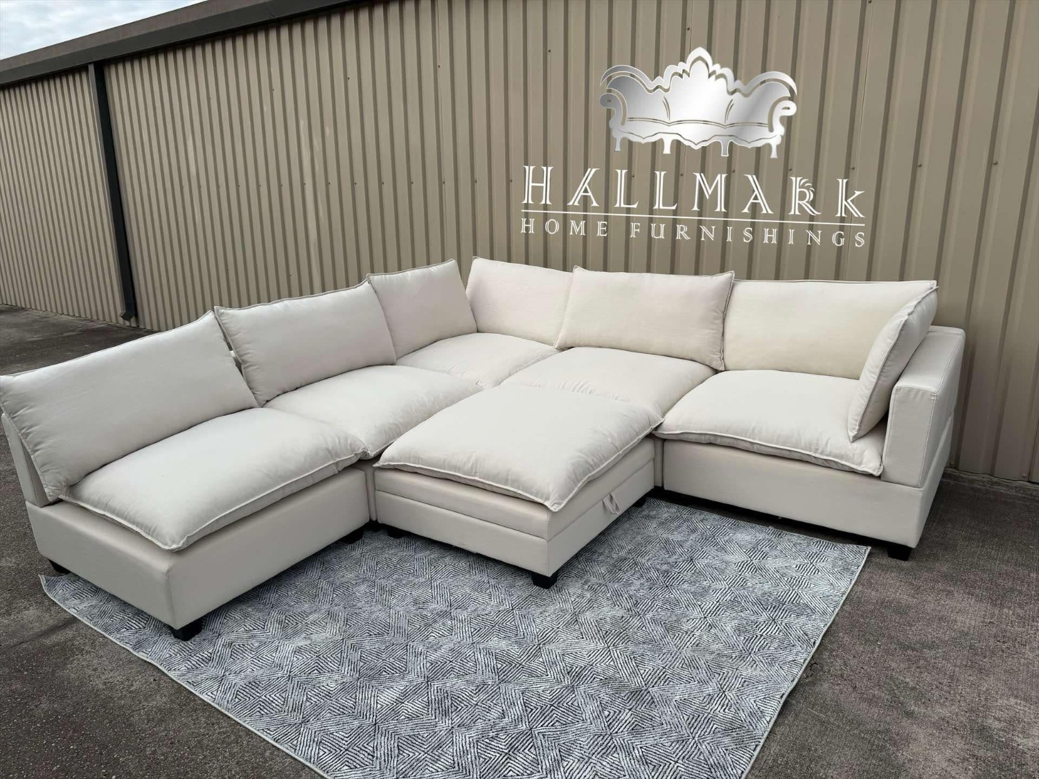 NEW Cloud Couch ! Sofa Delivery Available 🚚 Image #2 | Ivy Store